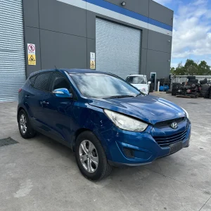 Hyundai ix35 2010 Blue Manual Petrol
