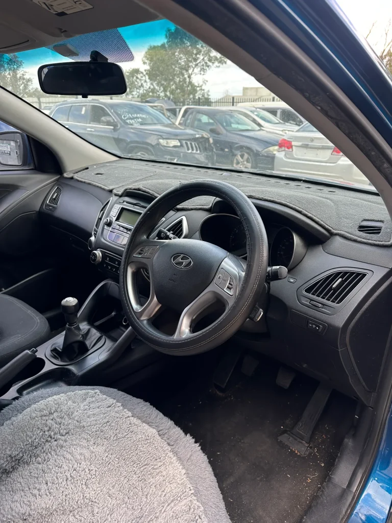 Hyundai ix35 2010 Blue Manual Petrol