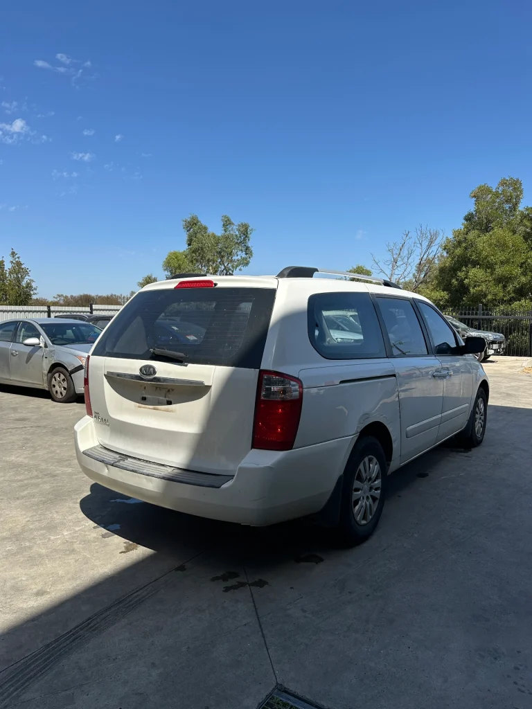 Kia Carnival 2010 White Auto Petrol