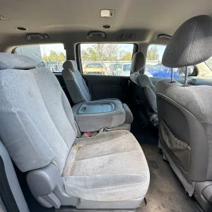 Kia Carnival 2010 White Auto Petrol