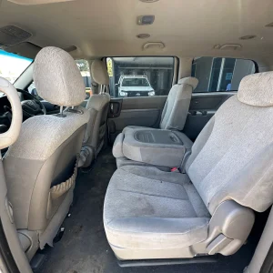 Kia Carnival 2010 White Auto Petrol