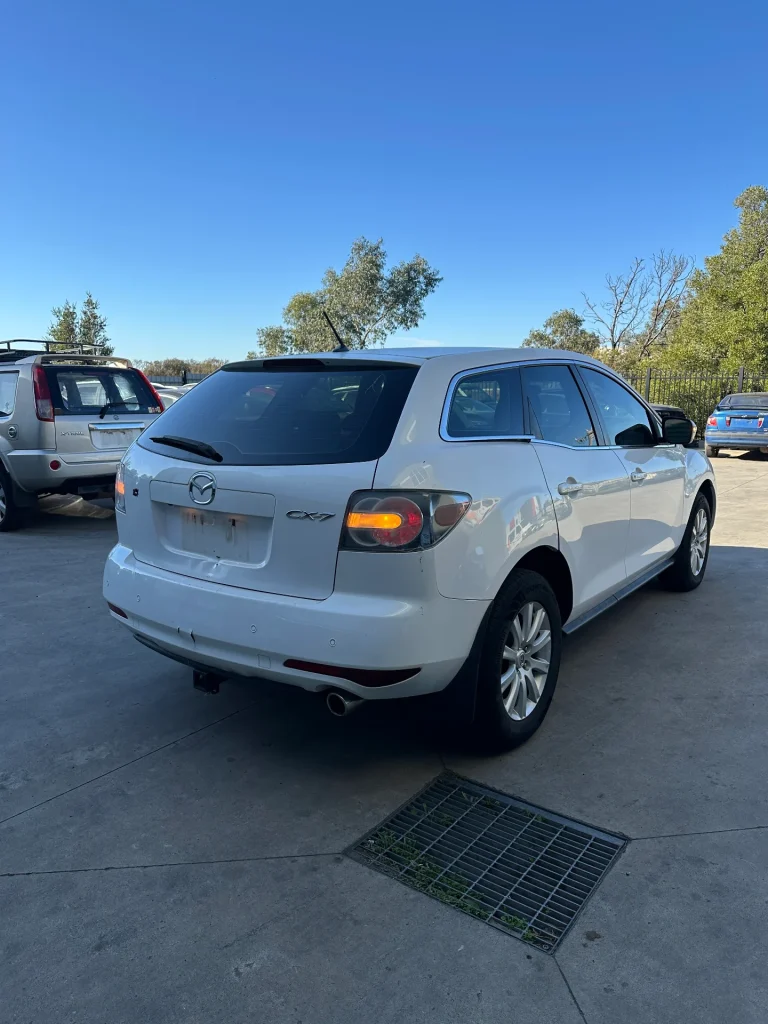 Mazda CX7 2010 White Auto Petrol