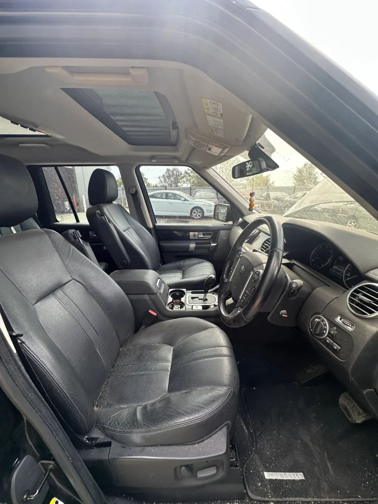 Land rover Discovery 2011 Black Man Diesel