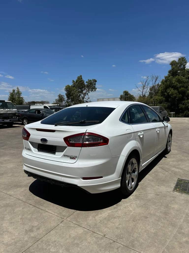 Ford Mondeo 2012 White Auto Diesel