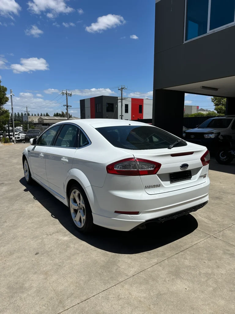 Ford Mondeo 2012 White Auto Diesel