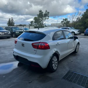 Kia Rio 2012 White Auto Petrol