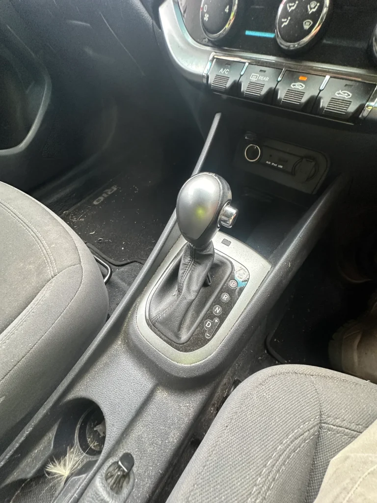 Kia Rio 2012 White Auto Petrol