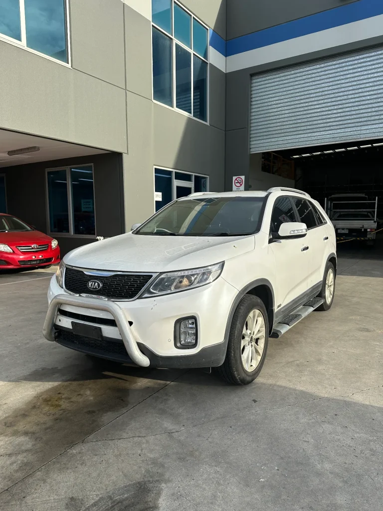 Kia Sorento 2012 White Auto Diesel