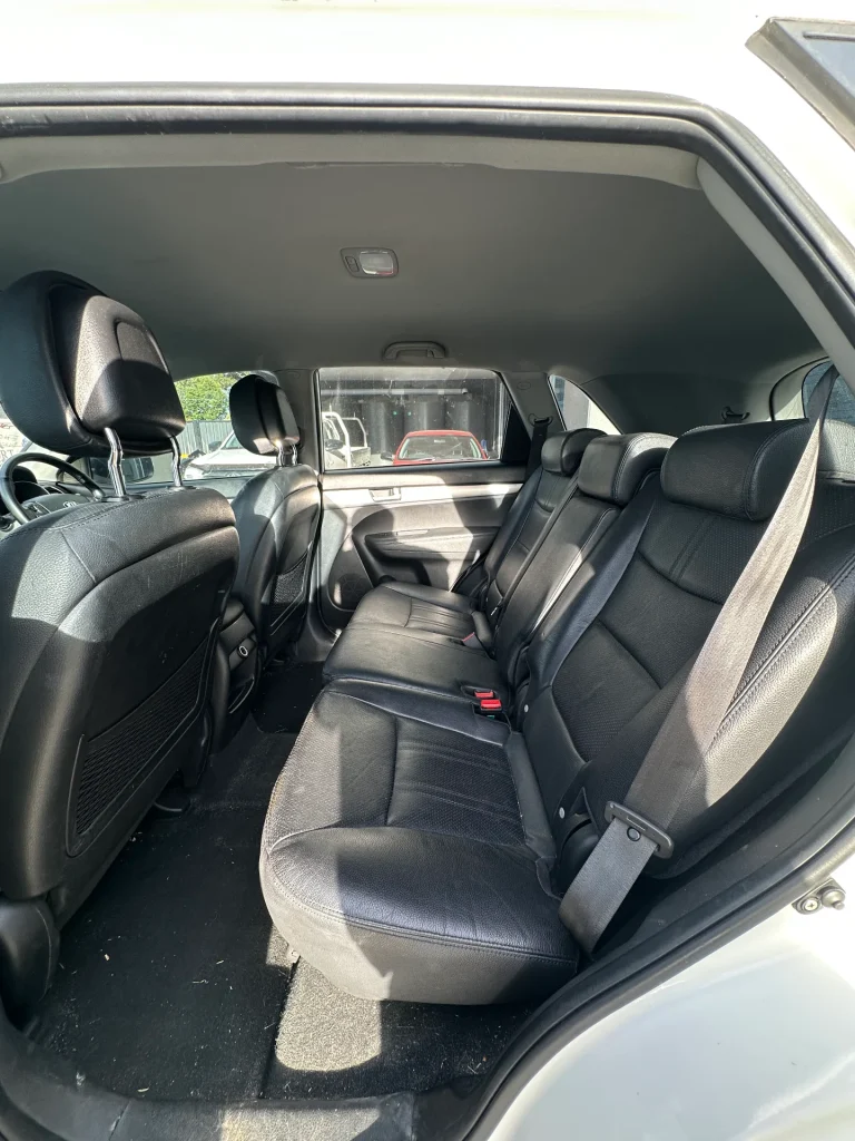 Kia Sorento 2012 White Auto Diesel