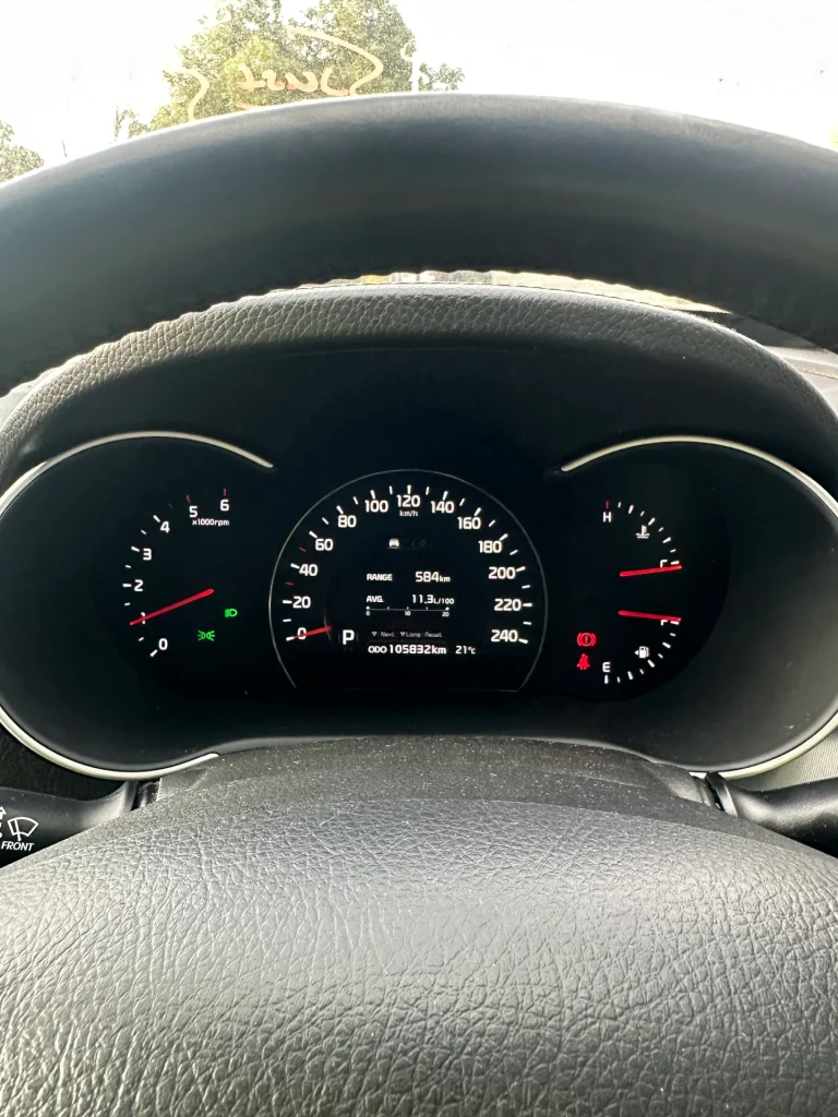 Kia Sorento 2012 White Auto Diesel