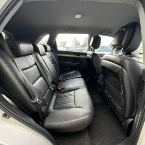 Kia Sorento 2012 White Auto Diesel