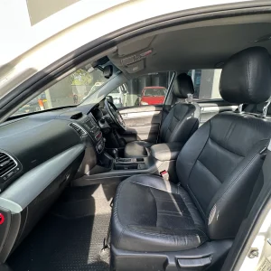 Kia Sorento 2012 White Auto Diesel