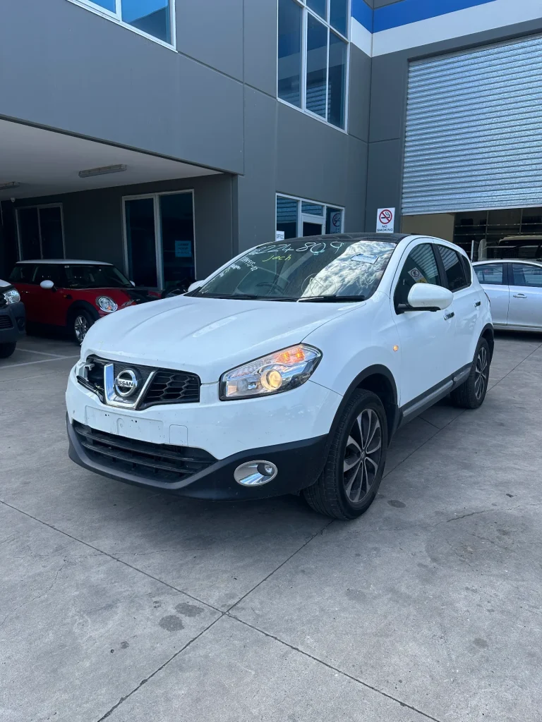 Nissan Dualis 2012 White Auto Petrol