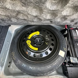 Chrysler 300c 2013 White Auto Petrol