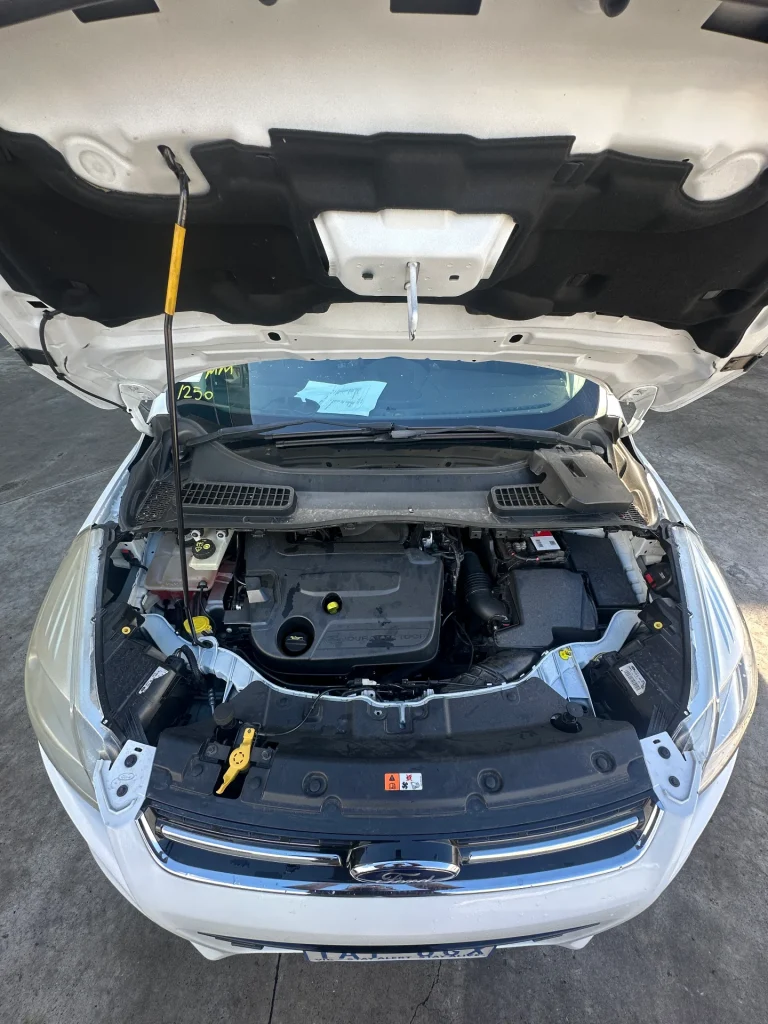 Ford Kuga 2013 White Auto Diesel