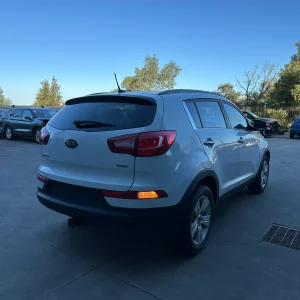 Kia Sportage 2013 White Auto Diesel
