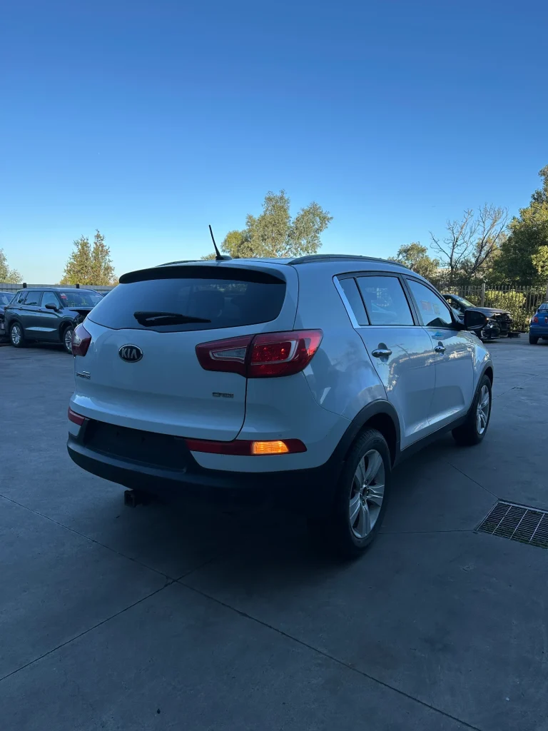 Kia Sportage 2013 White Auto Diesel