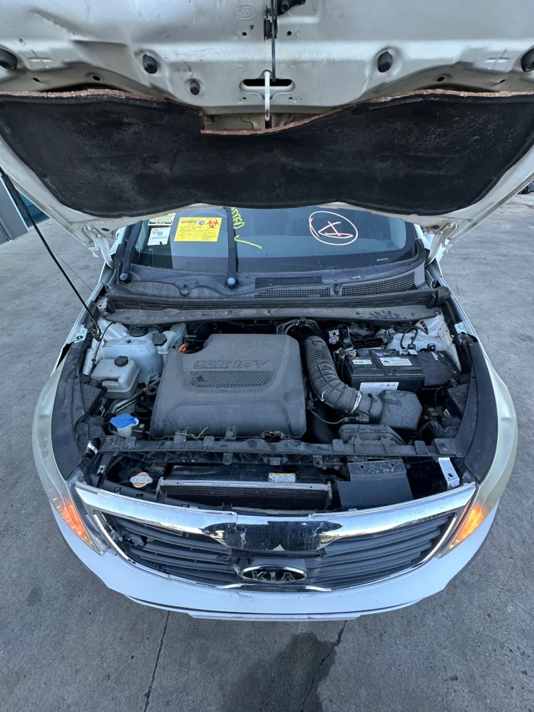 Kia Sportage 2013 White Auto Diesel