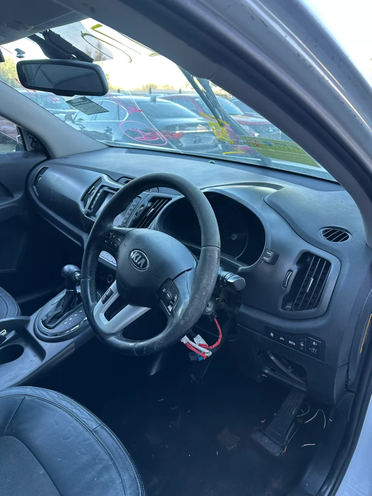 Kia Sportage 2013 White Auto Diesel