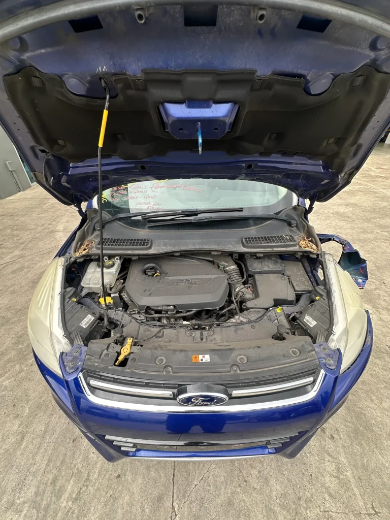Ford Kuga 2014 Blue Auto Petrol