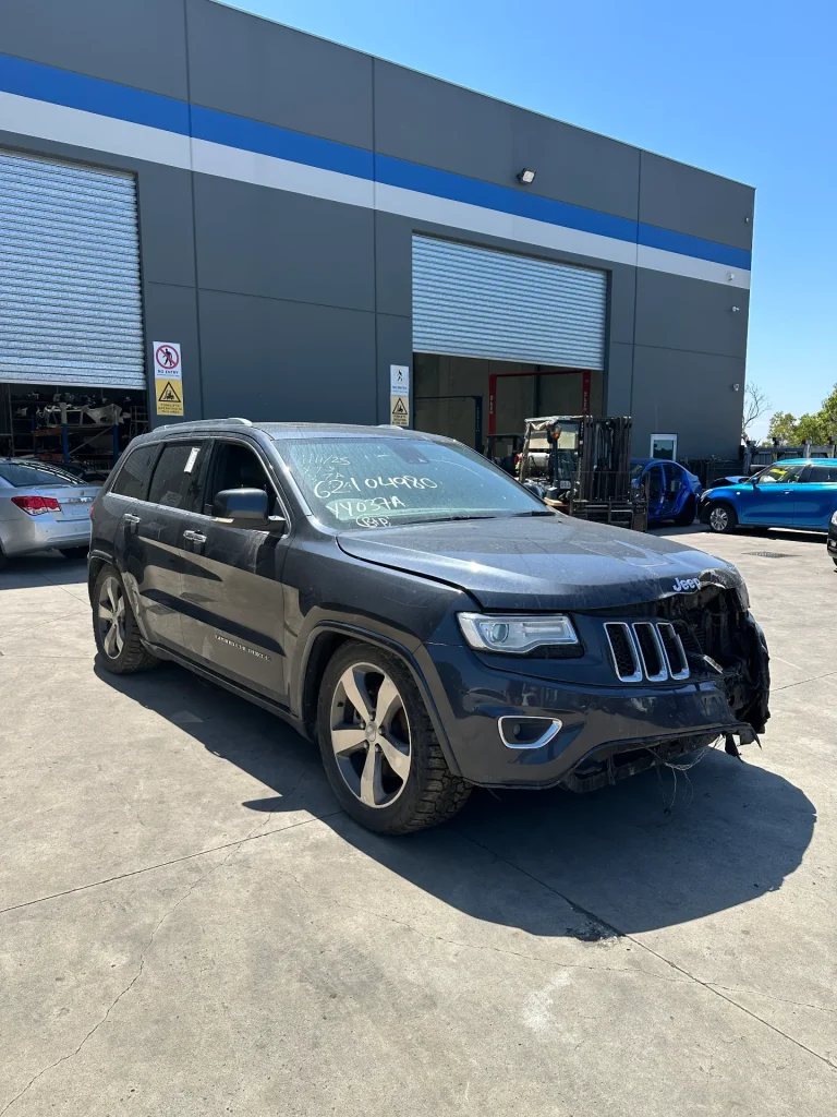 Jeep Cherokee 2014 Grey Auto Diesel