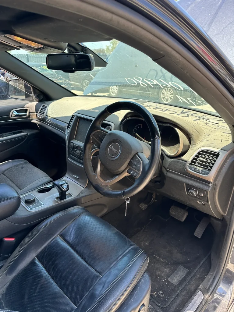 Jeep Cherokee 2014 Grey Auto Diesel