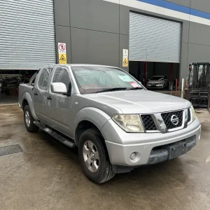 Nissan Navara 2014 Silver Auto Diesel