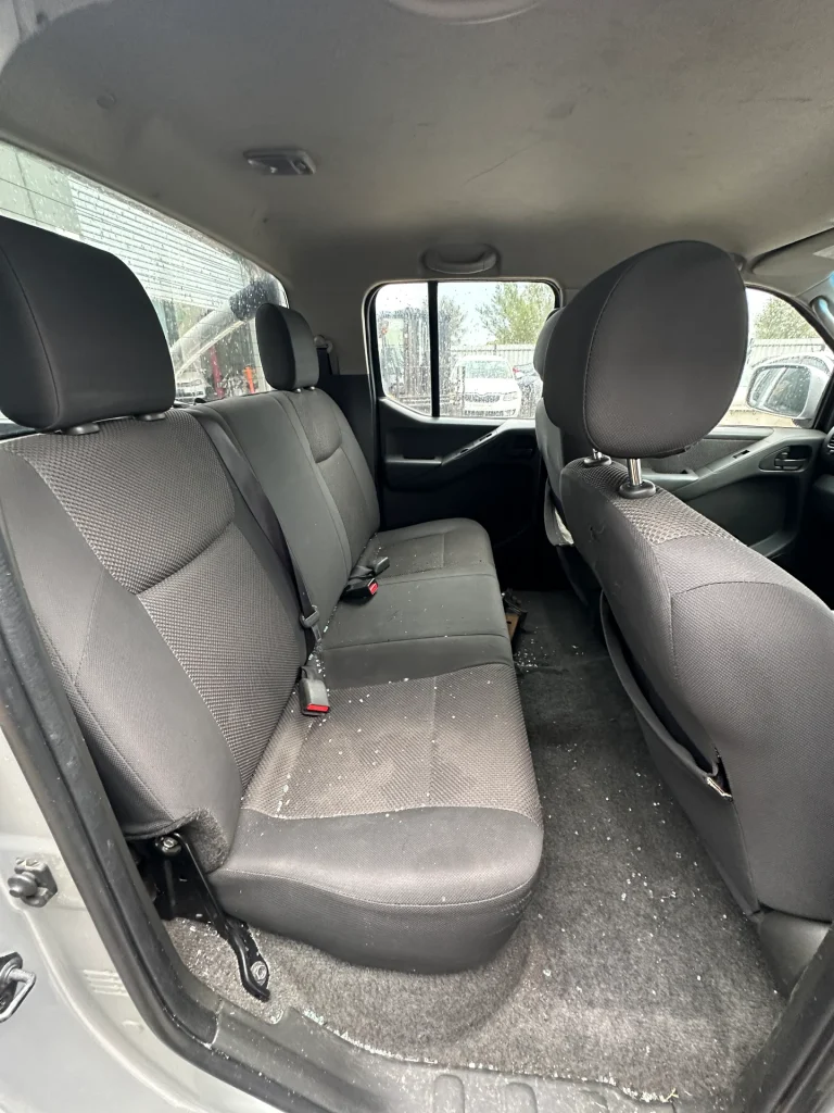 Nissan Navara 2014 Silver Auto Diesel