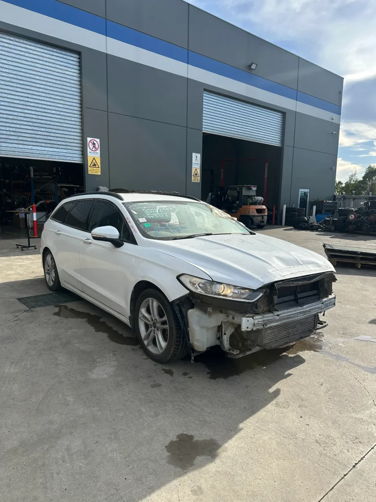Ford Mondeo 2015 White Auto Diesel