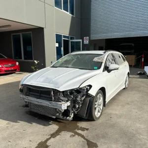 Ford Mondeo 2015 White Auto Diesel