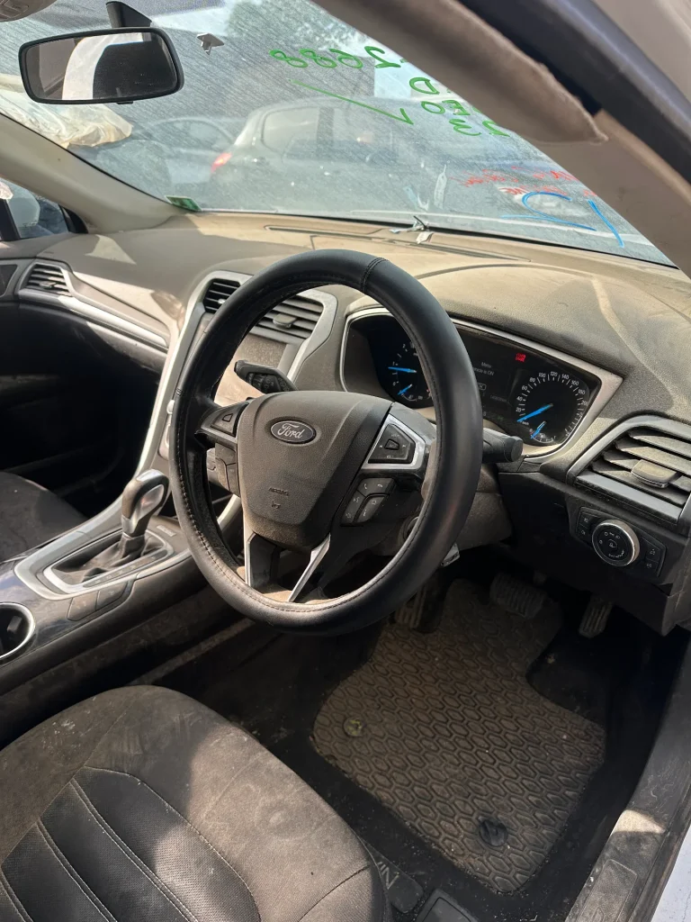 Ford Mondeo 2015 White Auto Diesel