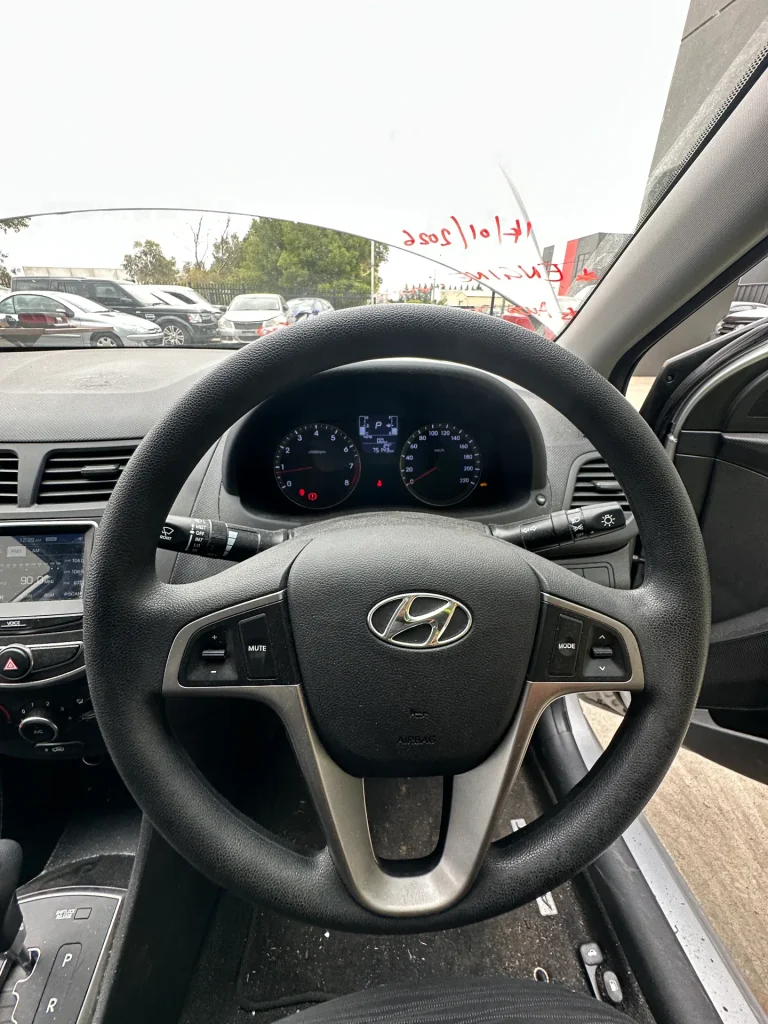 Hyundai Accent 2015 Silver Auto Petrol