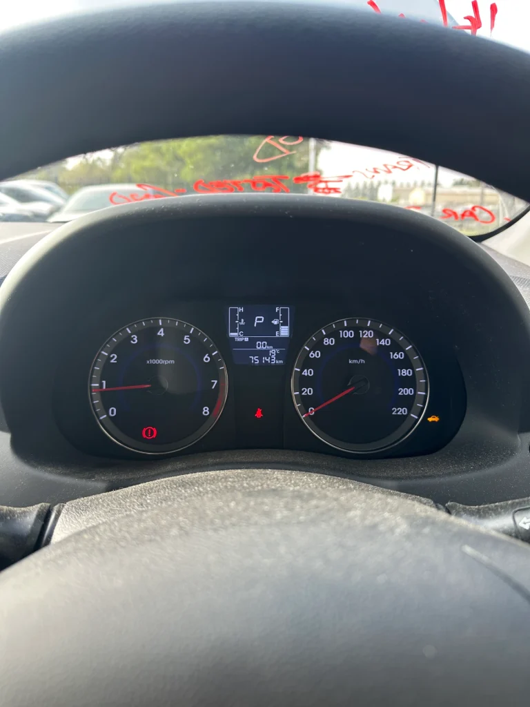 Hyundai Accent 2015 Silver Auto Petrol