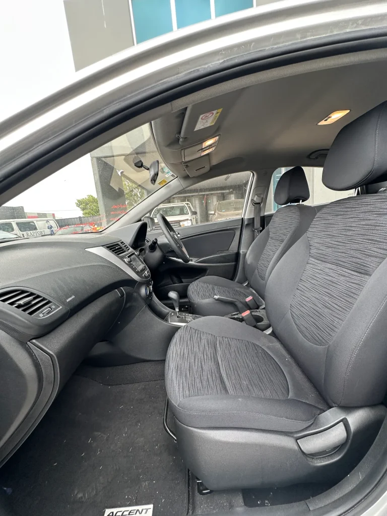 Hyundai Accent 2015 Silver Auto Petrol