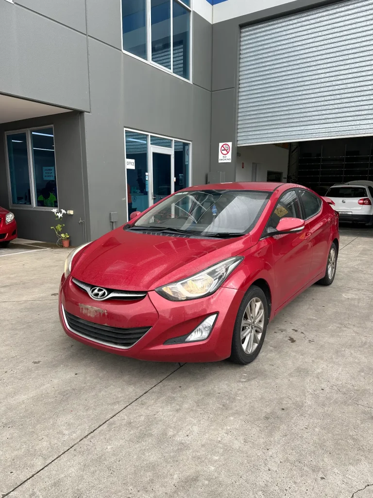 Hyundai Elantra 2015 Red Auto Petrol