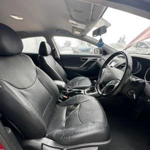Hyundai Elantra 2015 Red Auto Petrol