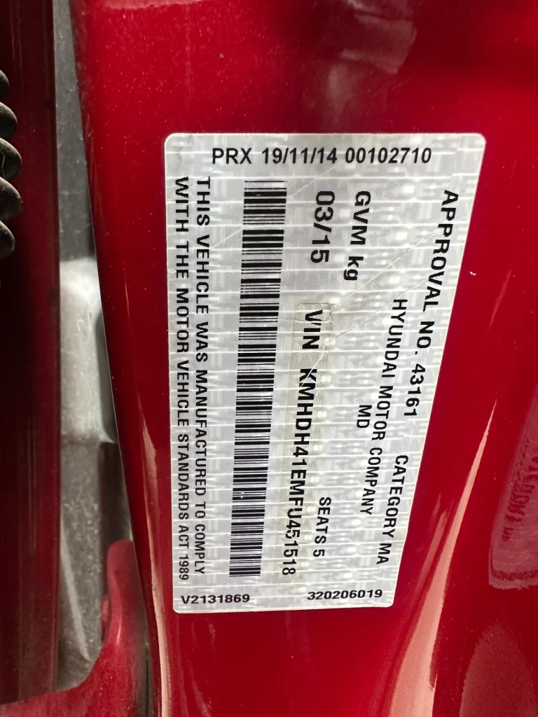 Hyundai Elantra 2015 Red Auto Petrol