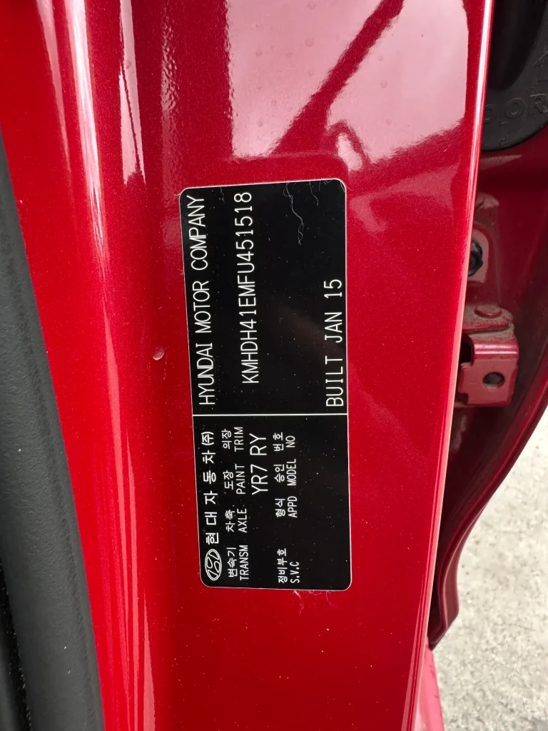 Hyundai Elantra 2015 Red Auto Petrol