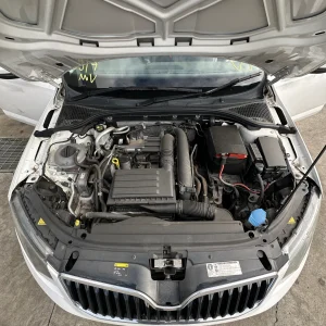 Skoda Octavia 2015 White Auto Petrol