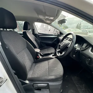 Skoda Octavia 2015 White Auto Petrol