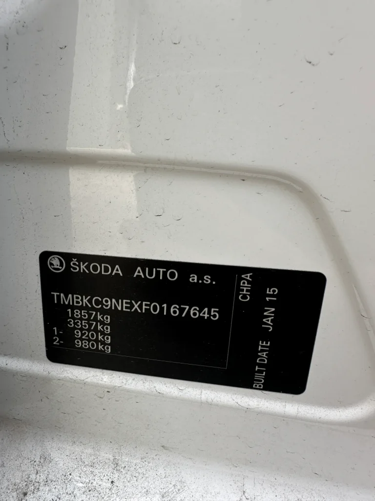 Skoda Octavia 2015 White Auto Petrol
