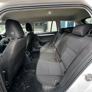 Skoda Octavia 2015 White Auto Petrol