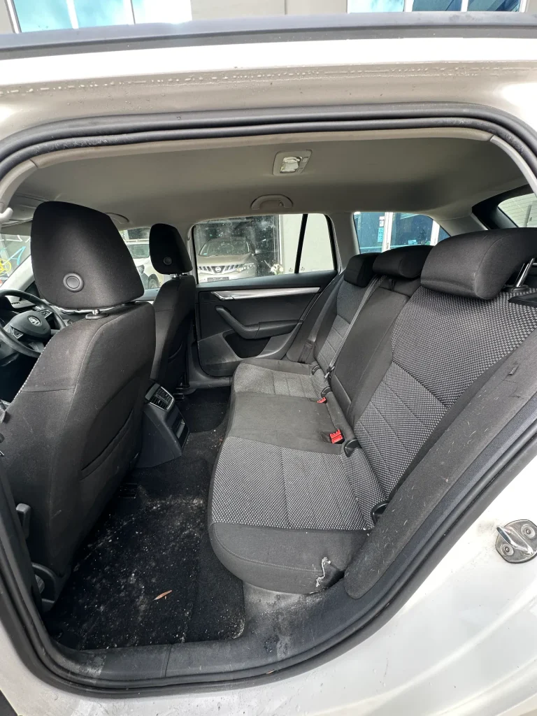 Skoda Octavia 2015 White Auto Petrol