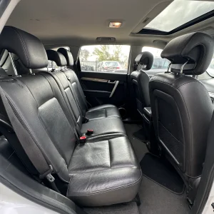 Holden Captiva 2016 White Auto Petrol