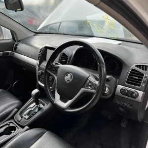 Holden Captiva 2016 White Auto Petrol