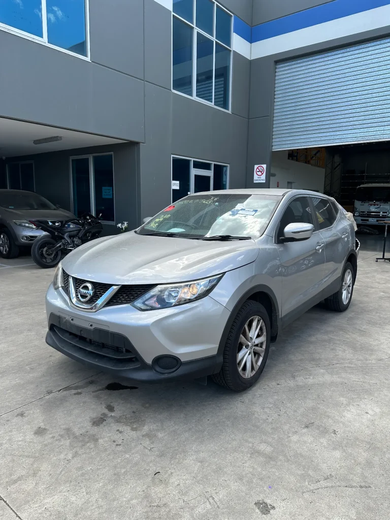 Nissan Qashqai 2016 Grey Auto Petrol