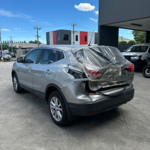 Nissan Qashqai 2016 Grey Auto Petrol