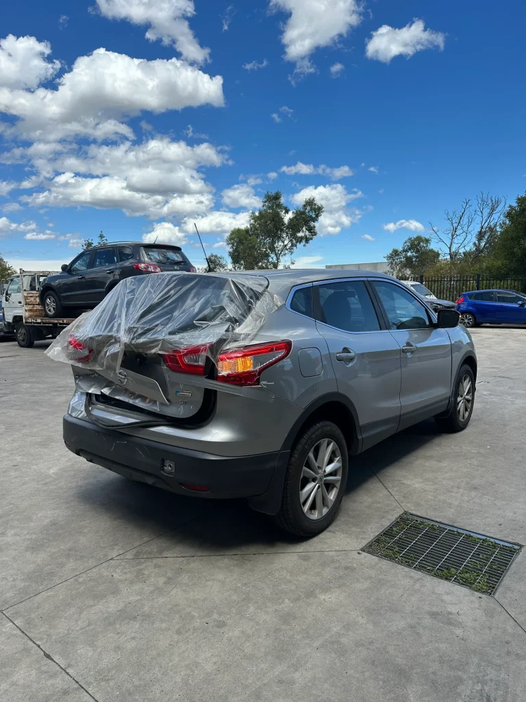 Nissan Qashqai 2016 Grey Auto Petrol