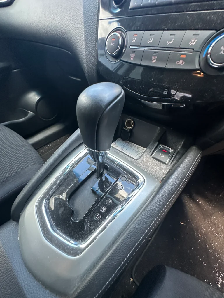Nissan Qashqai 2016 Grey Auto Petrol