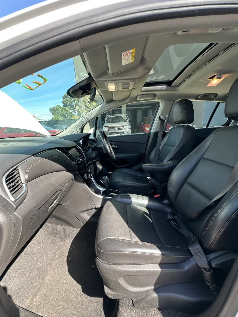 Holden Trax 2019 White Auto Petrol